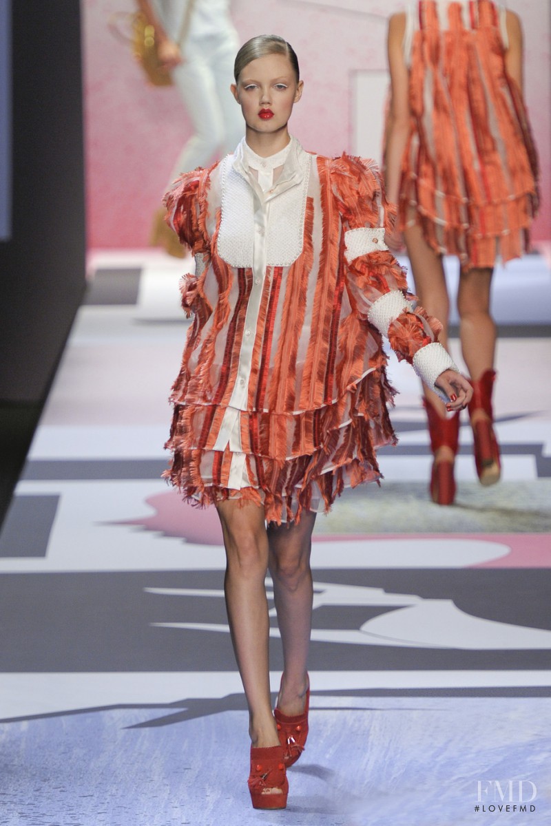 Lindsey Wixson featured in  the Viktor & Rolf fashion show for Spring/Summer 2011