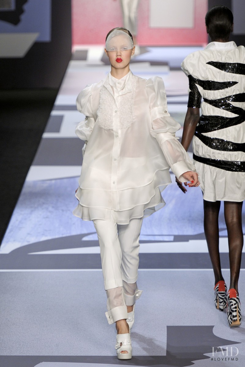 Lindsey Wixson featured in  the Viktor & Rolf fashion show for Spring/Summer 2011