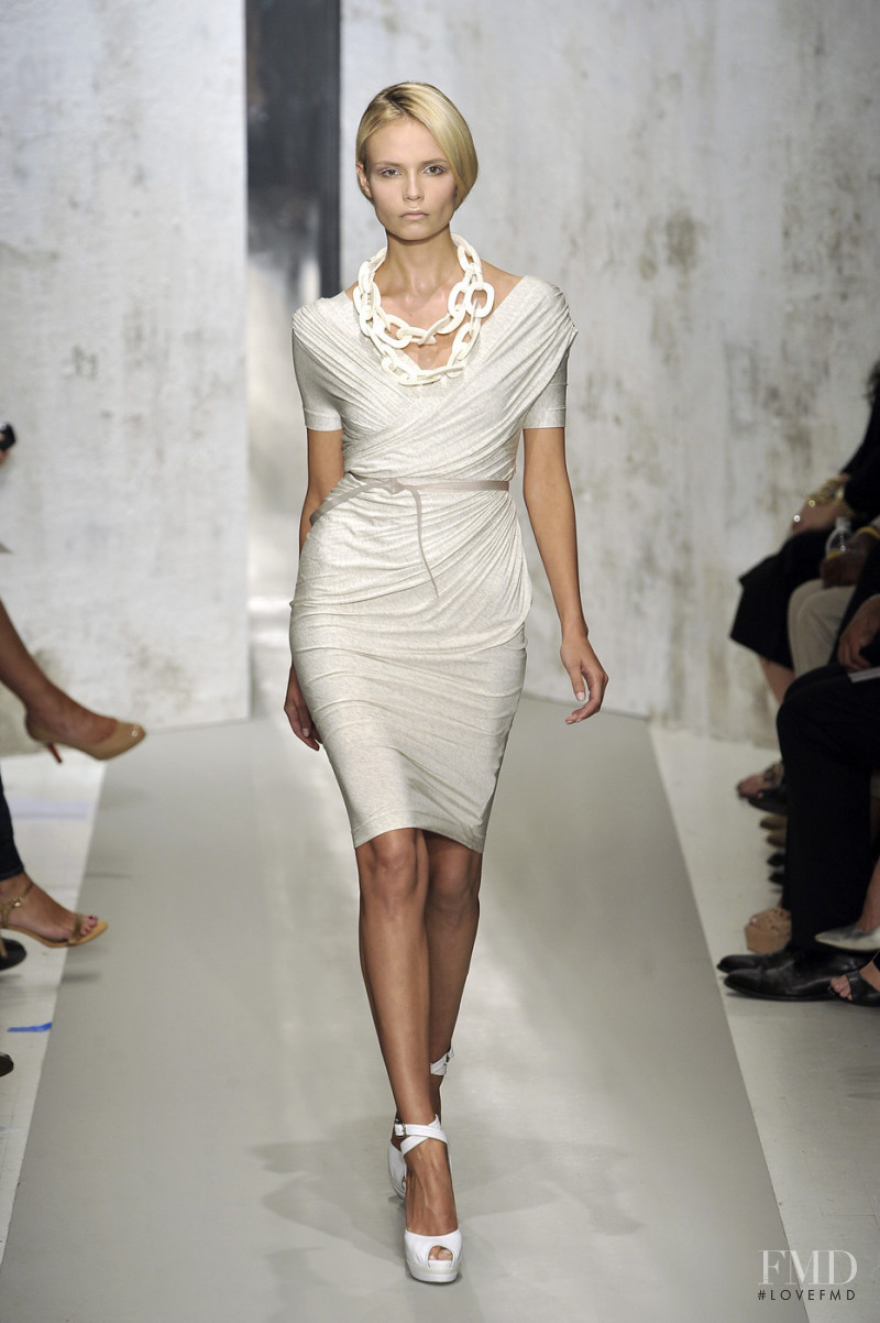 Natasha Poly featured in  the Donna Karan New York fashion show for Spring/Summer 2010