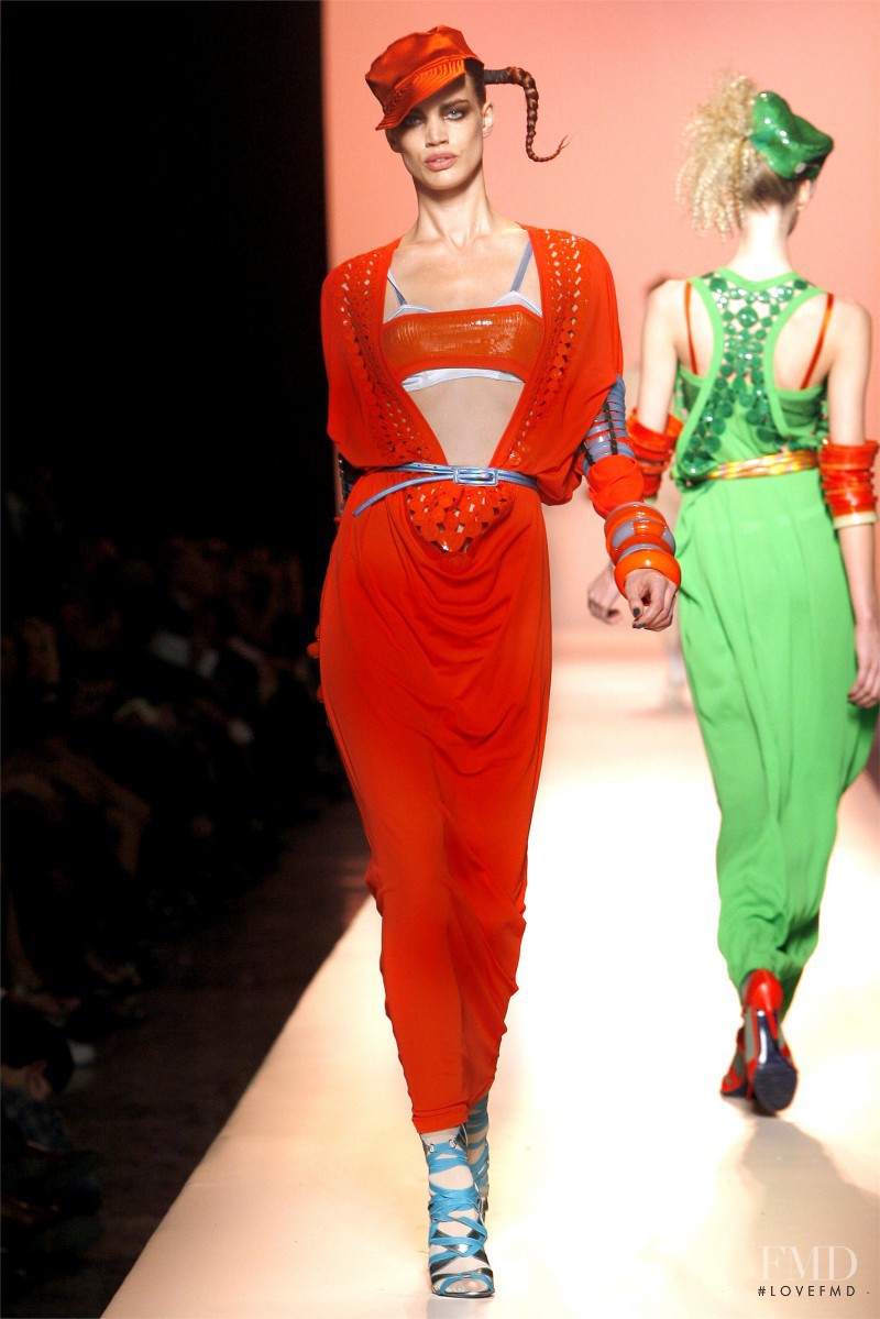 Rianne ten Haken featured in  the Jean-Paul Gaultier fashion show for Spring/Summer 2010