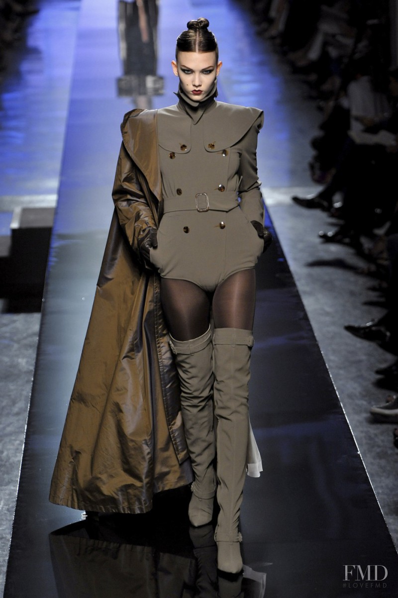 Karlie Kloss featured in  the Jean Paul Gaultier Haute Couture fashion show for Autumn/Winter 2009