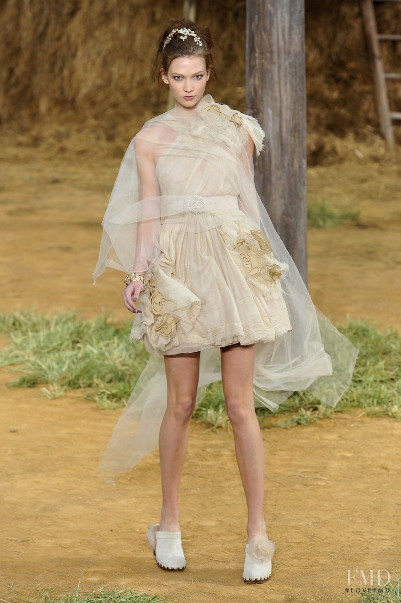 Karlie Kloss featured in  the Chanel fashion show for Spring/Summer 2010