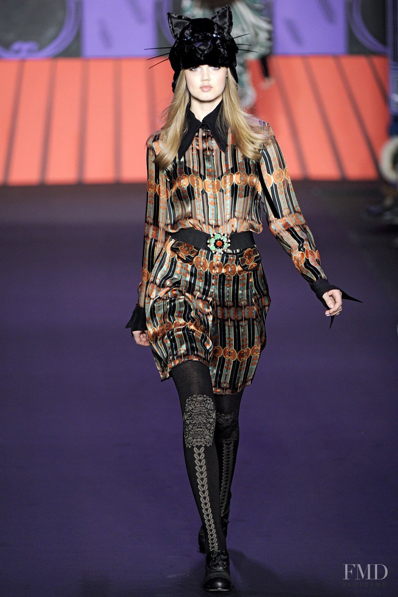 Lindsey Wixson featured in  the Anna Sui fashion show for Autumn/Winter 2011