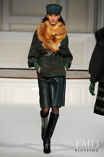 Joan Smalls featured in  the Oscar de la Renta fashion show for Autumn/Winter 2011