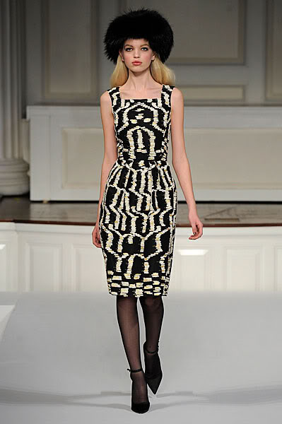 Daphne Groeneveld featured in  the Oscar de la Renta fashion show for Autumn/Winter 2011
