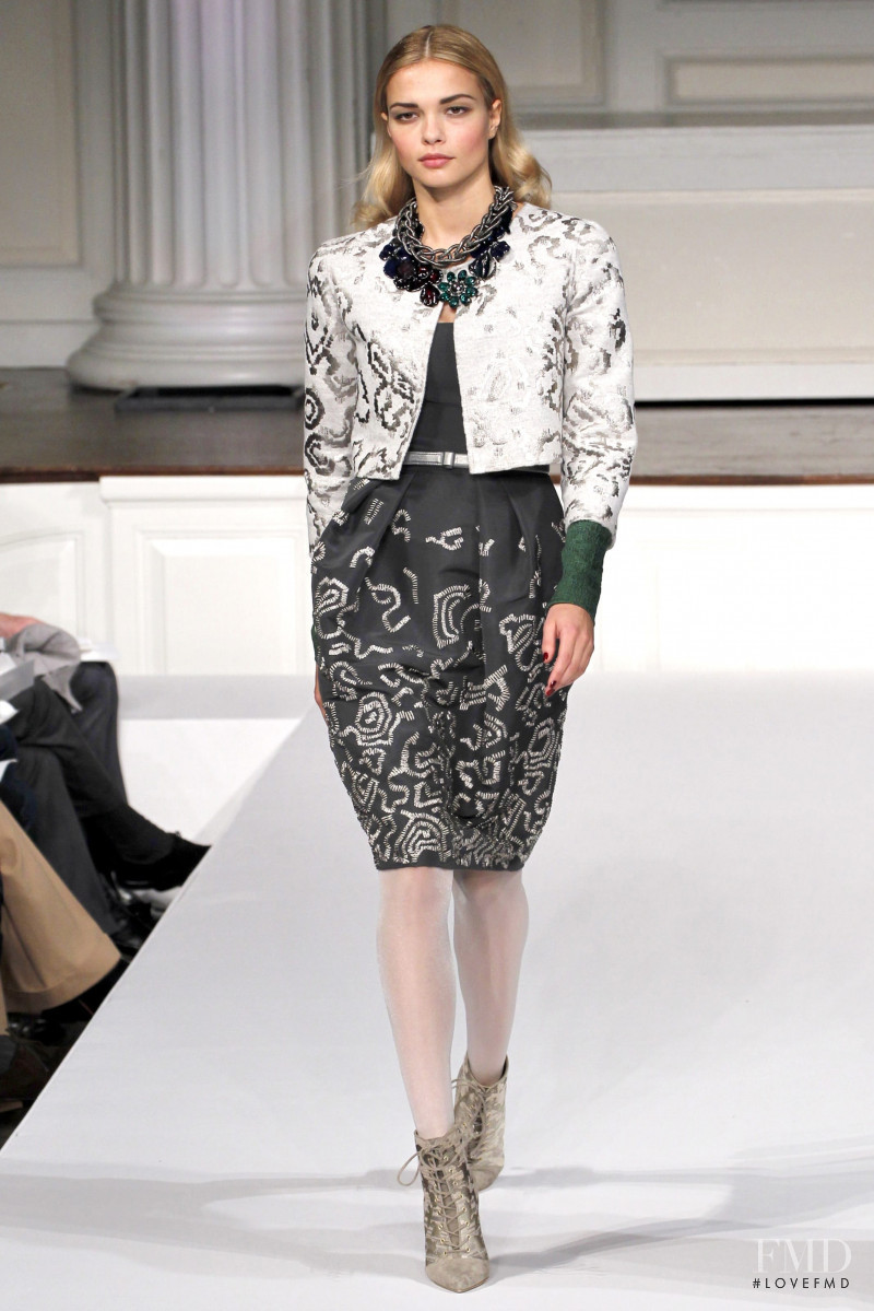 Katsia Domankova featured in  the Oscar de la Renta fashion show for Autumn/Winter 2011