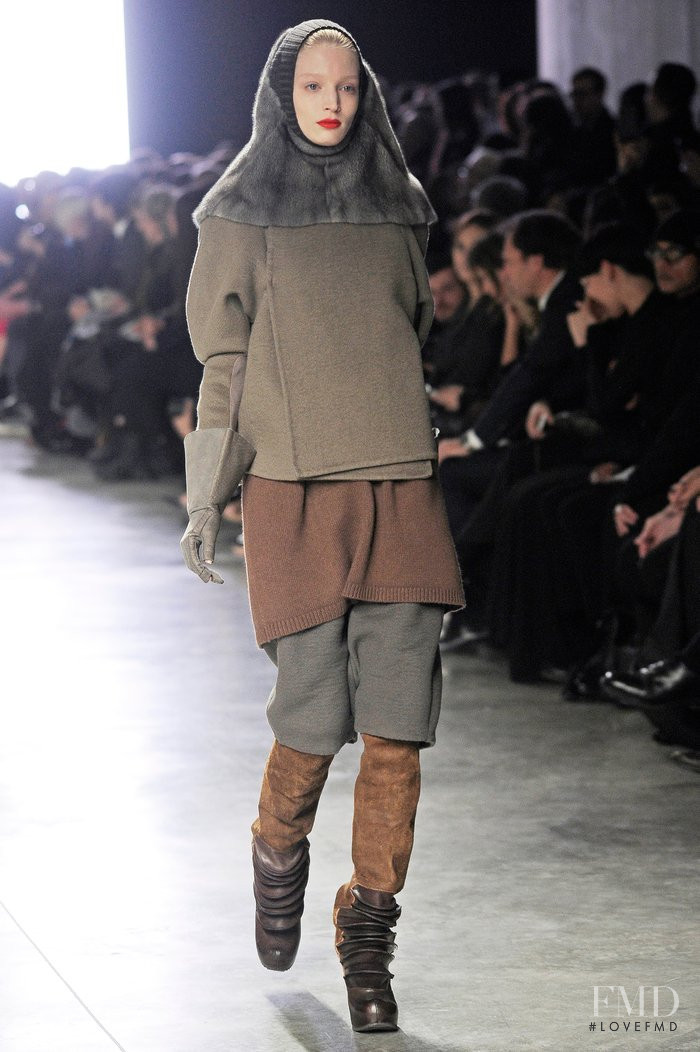 Rick Owens Limo fashion show for Autumn/Winter 2011