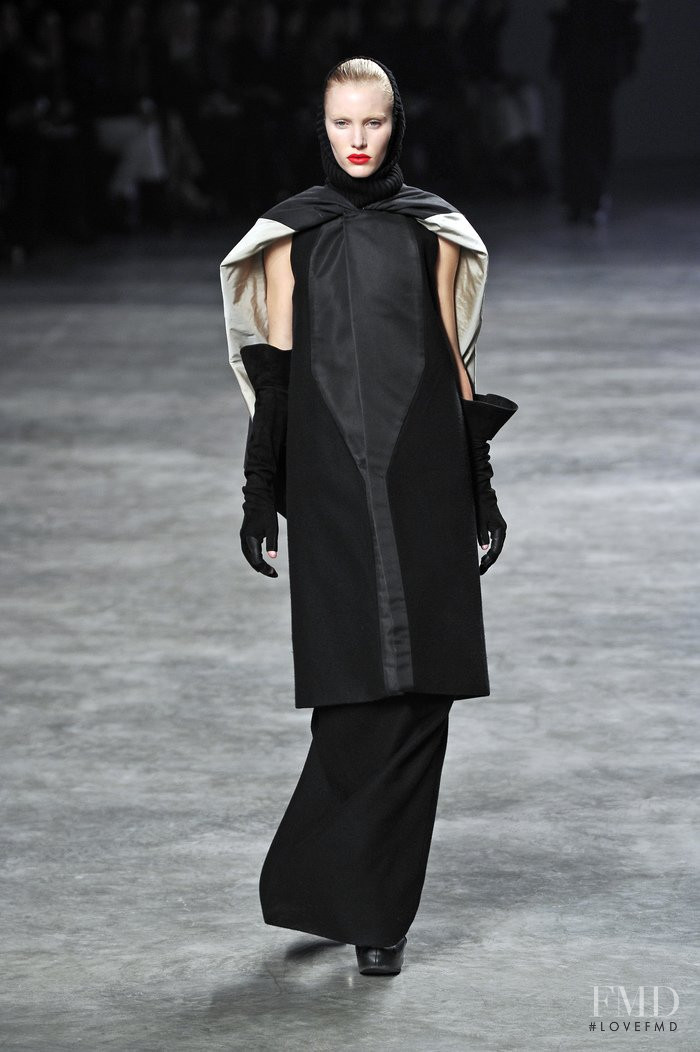 Rick Owens Limo fashion show for Autumn/Winter 2011