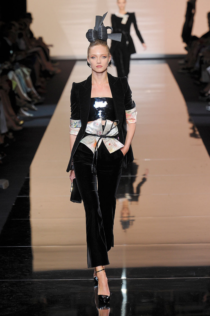 Karmen Pedaru featured in  the Armani Prive fashion show for Autumn/Winter 2011