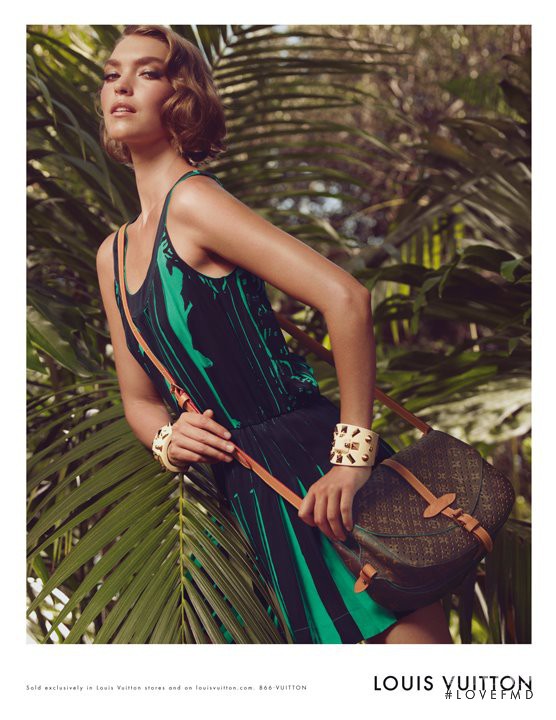 Arizona Muse featured in  the Louis Vuitton advertisement for Resort 2012