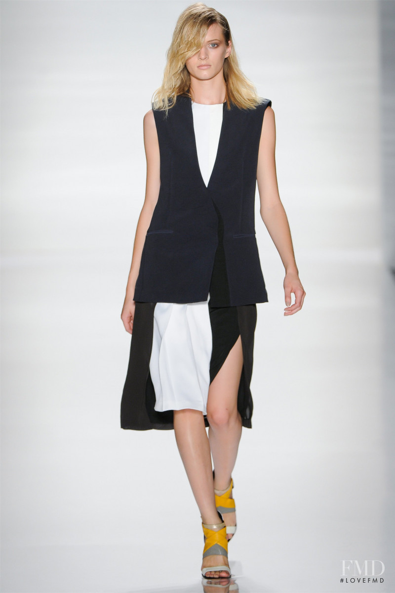 Daria Strokous featured in  the J Mendel fashion show for Spring/Summer 2012