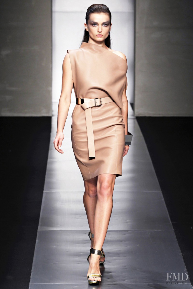 Andreea Diaconu featured in  the Gianfranco Ferré fashion show for Spring/Summer 2012