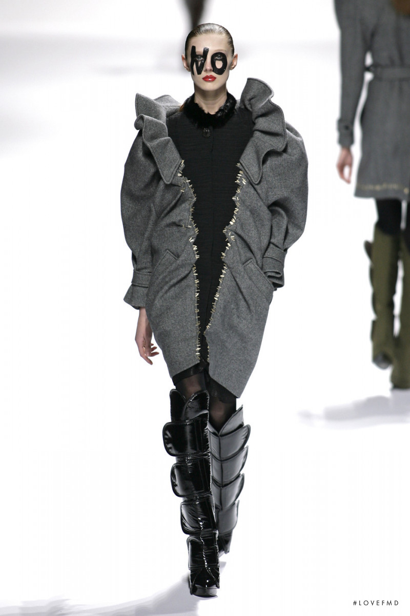Olga Sherer featured in  the Viktor & Rolf fashion show for Autumn/Winter 2008