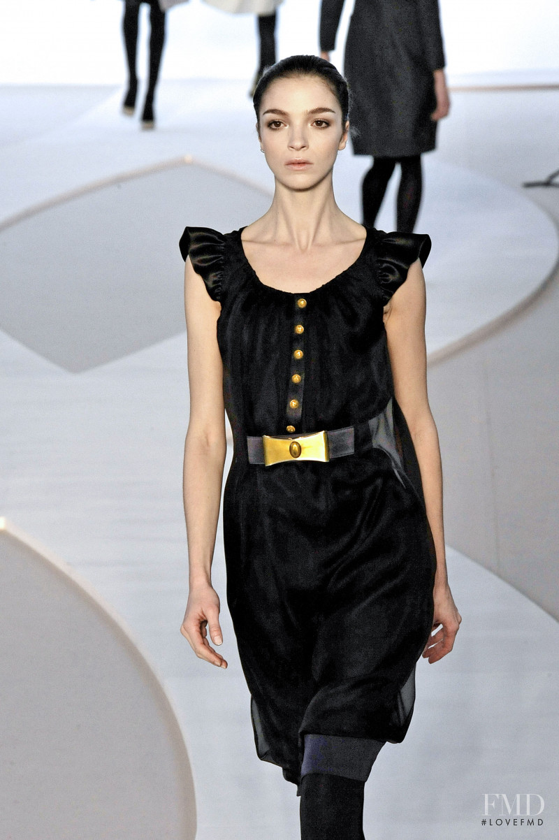 Mariacarla Boscono featured in  the Valentino fashion show for Autumn/Winter 2008