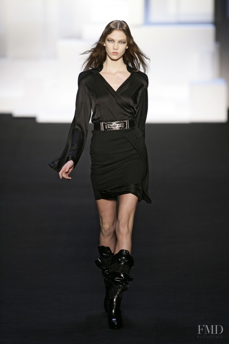 Karlie Kloss featured in  the Sophia Kokosalaki fashion show for Autumn/Winter 2009