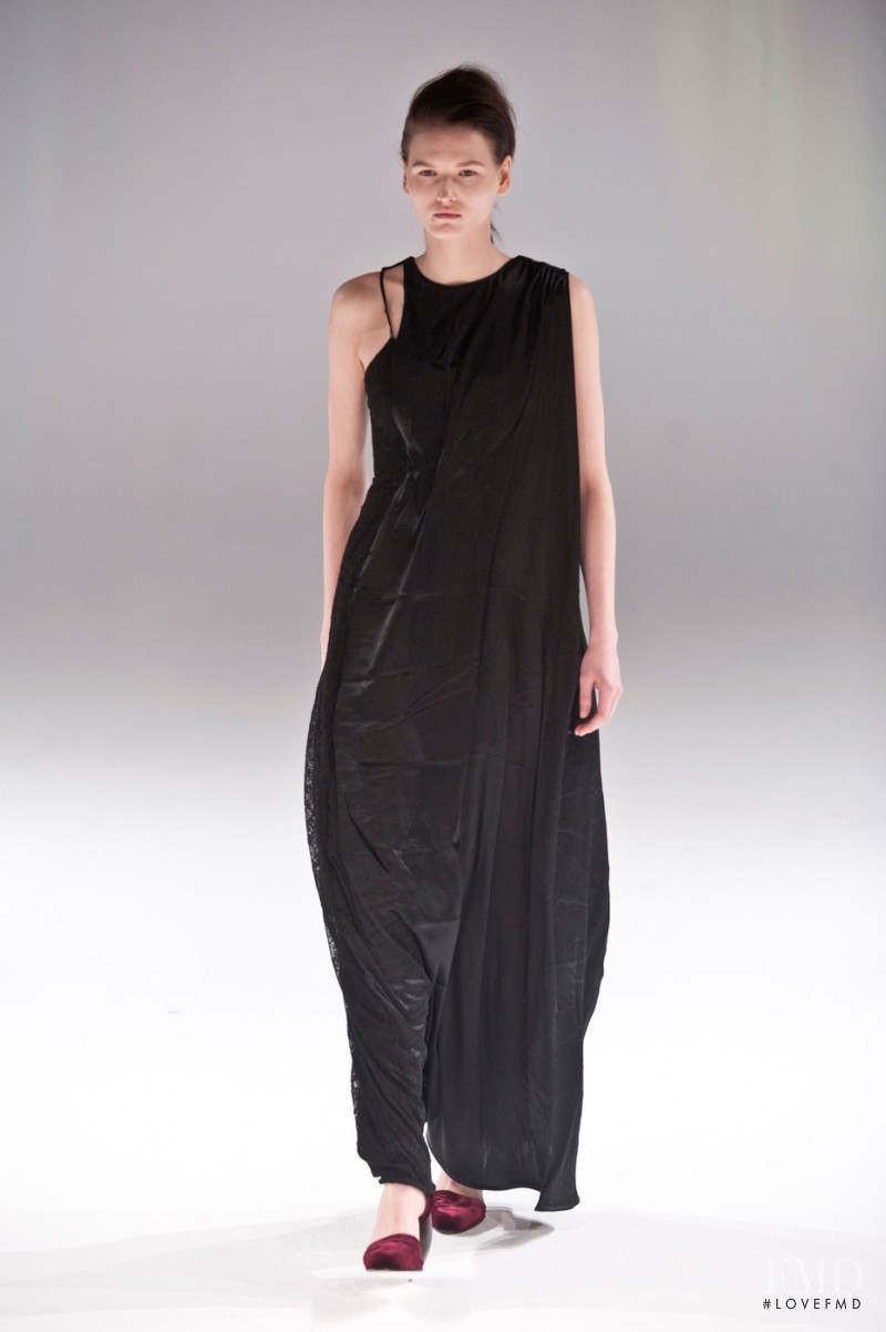 Hussein Chalayan fashion show for Autumn/Winter 2013