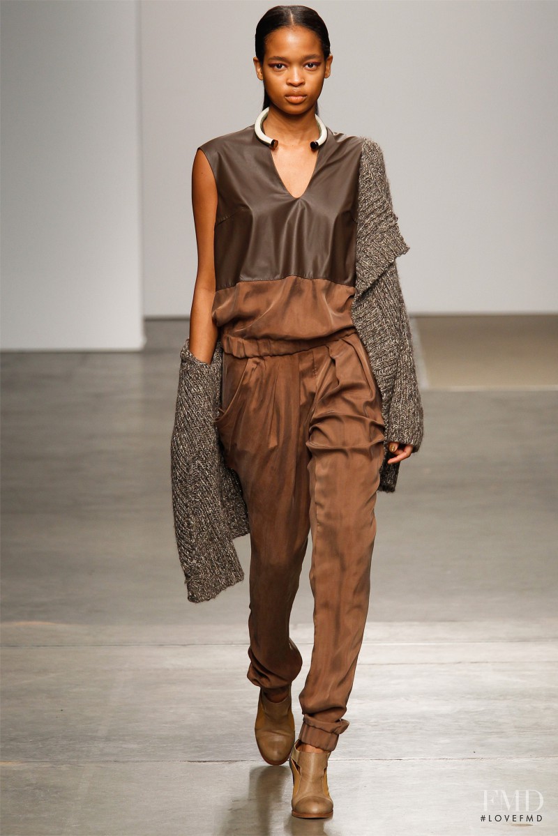 Marihenny Rivera Pasible featured in  the VPL fashion show for Autumn/Winter 2012