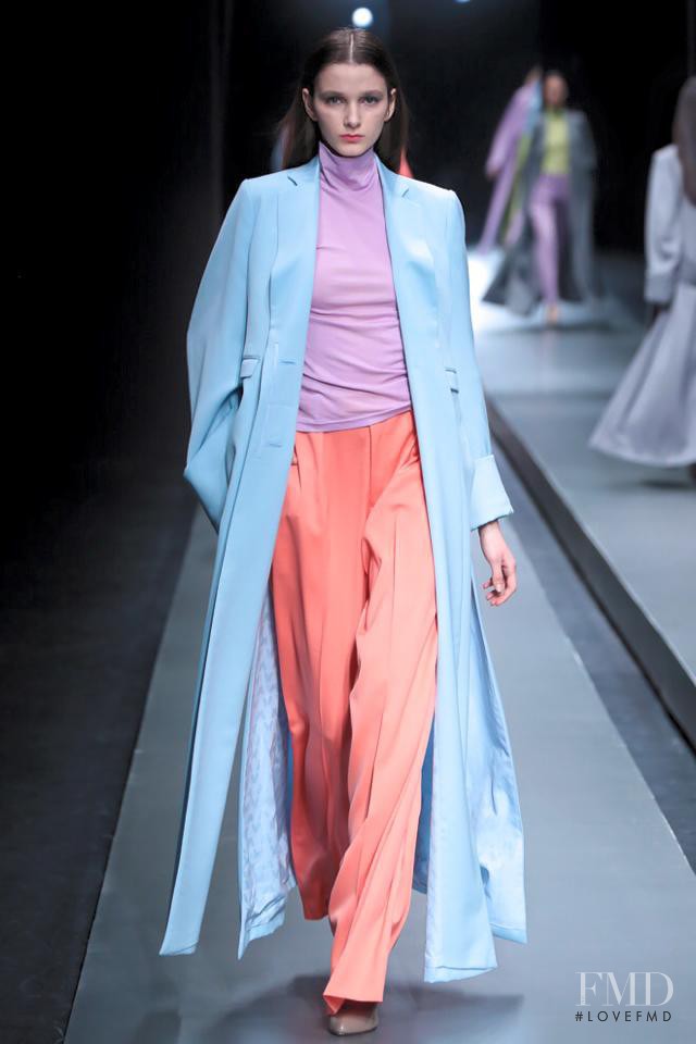 Mara Jankovic featured in  the Hanae Mori fashion show for Autumn/Winter 2015