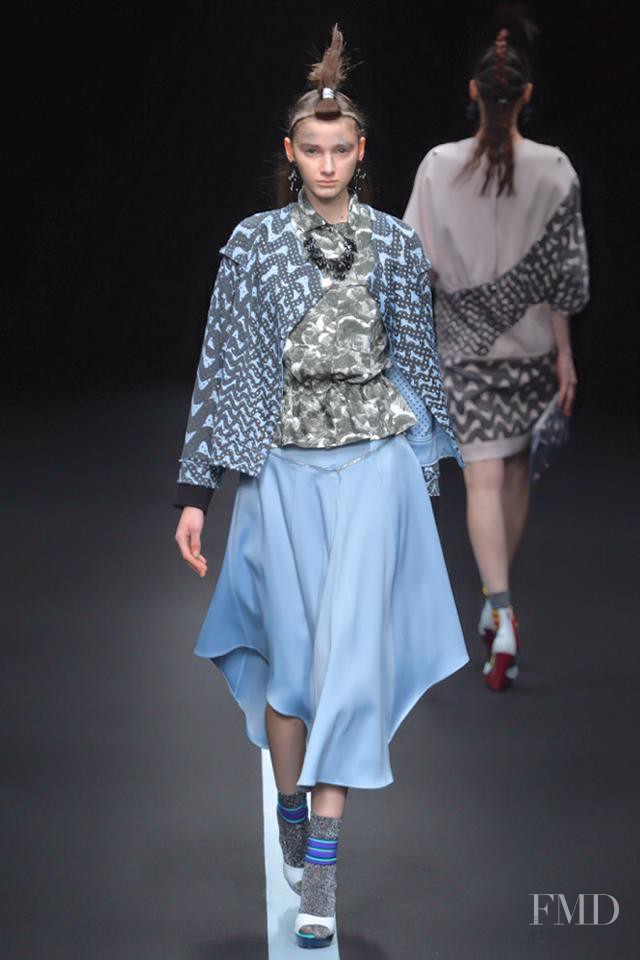 Mara Jankovic featured in  the Yuma Koshino fashion show for Autumn/Winter 2015