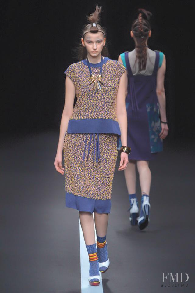 Mara Jankovic featured in  the Yuma Koshino fashion show for Autumn/Winter 2015