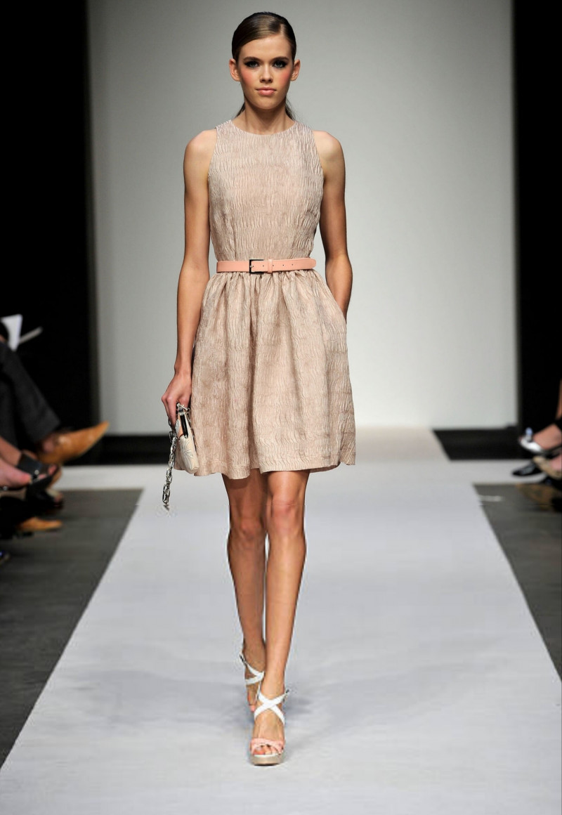 Victoria Lee featured in  the Jayson Brunsdon fashion show for Spring/Summer 2010