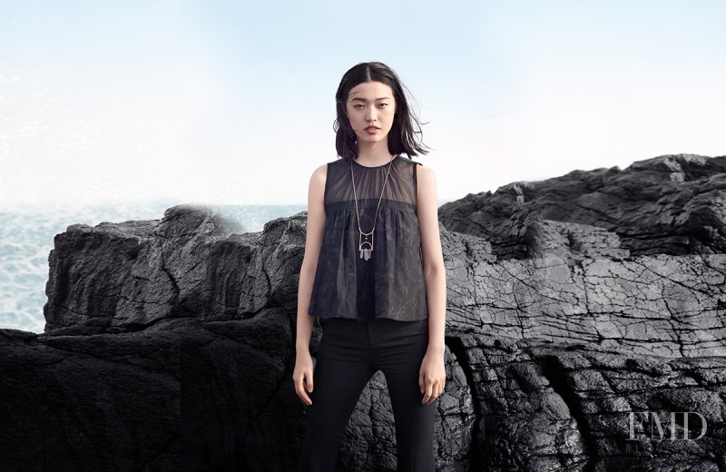 Tian Yi featured in  the Wandian advertisement for Spring/Summer 2016