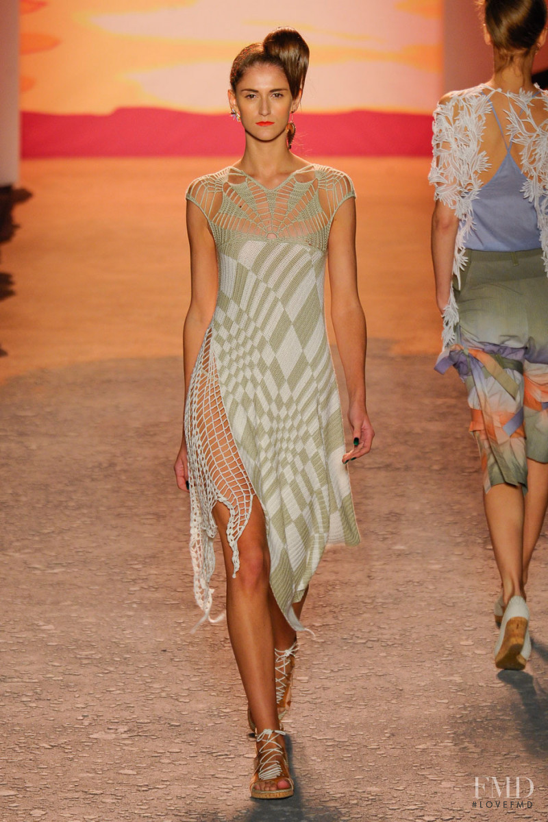 Jen Kao fashion show for Spring/Summer 2012