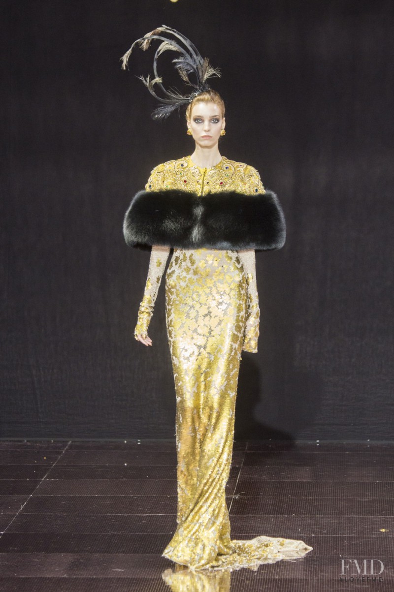 Guo Pei fashion show for Autumn/Winter 2016