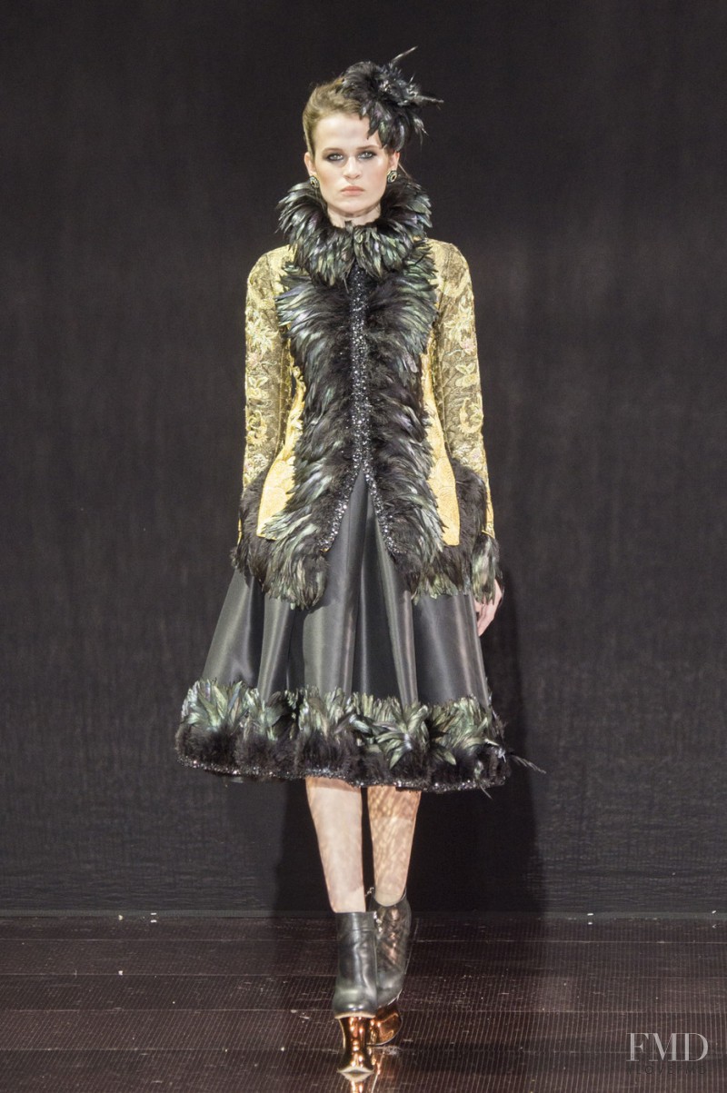 Guo Pei fashion show for Autumn/Winter 2016