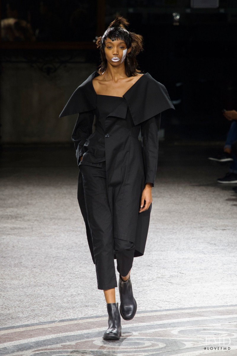 Hannah Shakespeare featured in  the Yohji Yamamoto fashion show for Spring/Summer 2017