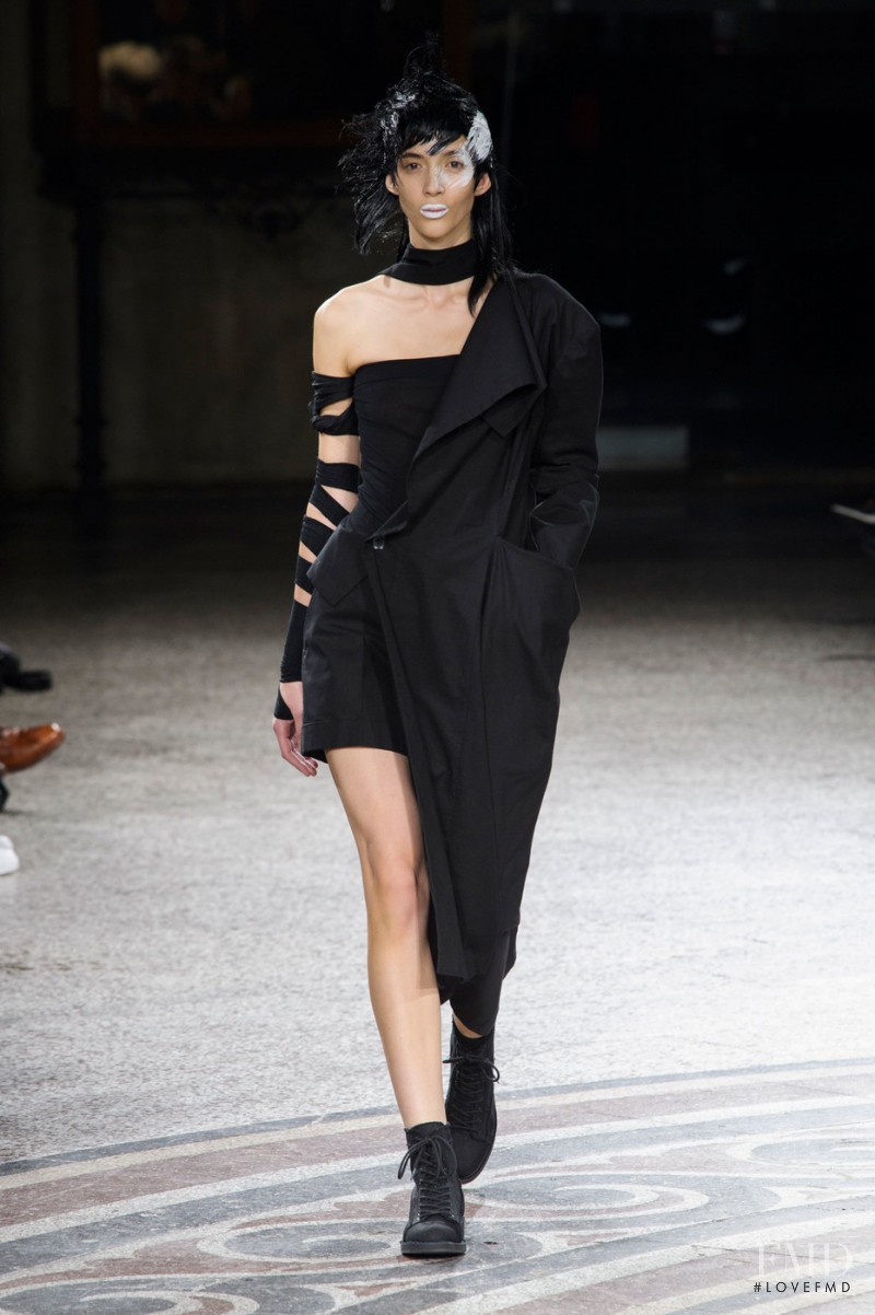 Yohji Yamamoto fashion show for Spring/Summer 2017