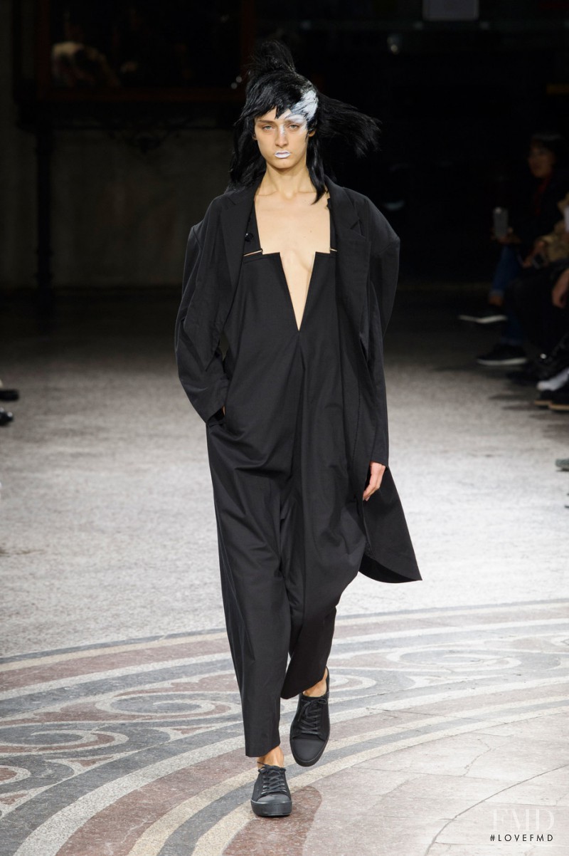 Yohji Yamamoto fashion show for Spring/Summer 2017