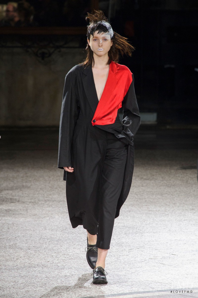 Yohji Yamamoto fashion show for Spring/Summer 2017