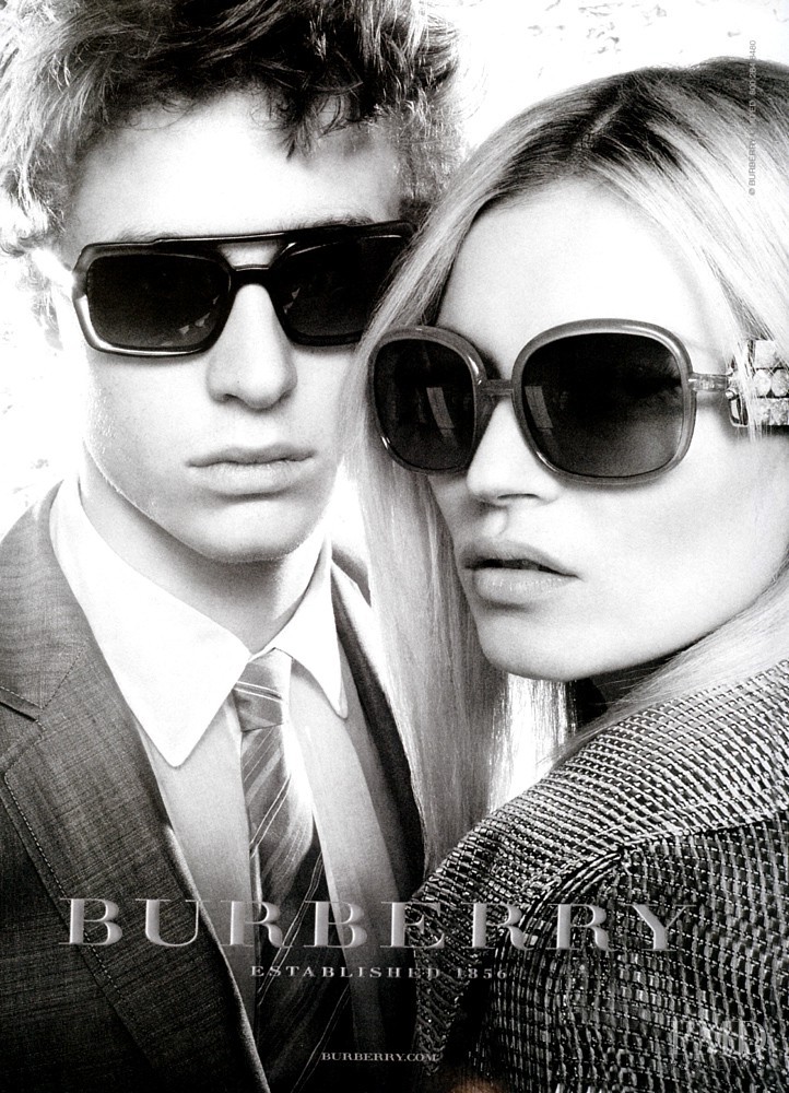 Kate Moss featured in  the Burberry advertisement for Spring/Summer 2007