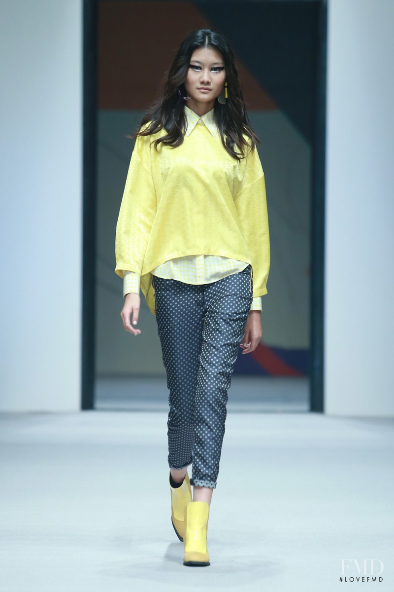 Beautyberry by Wang Yutao fashion show for Spring/Summer 2015