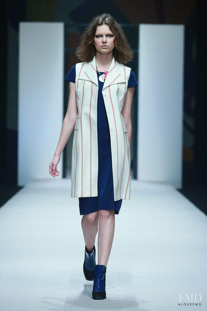 Beautyberry by Wang Yutao fashion show for Spring/Summer 2015