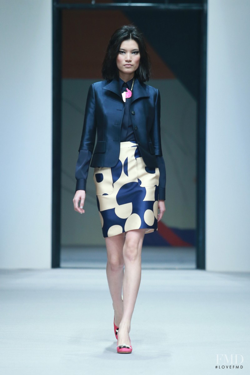 Beautyberry by Wang Yutao fashion show for Spring/Summer 2015