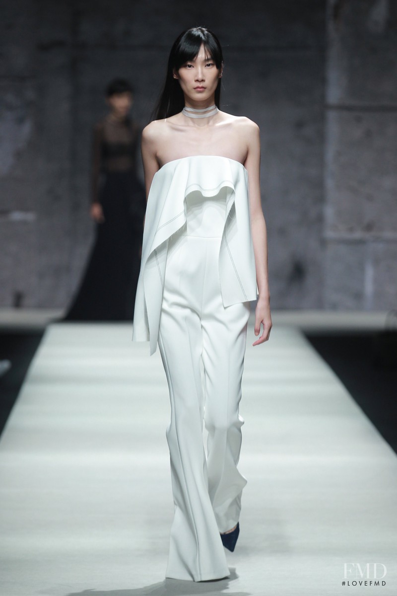 Dongqi Xue featured in  the Comme Moi fashion show for Autumn/Winter 2016