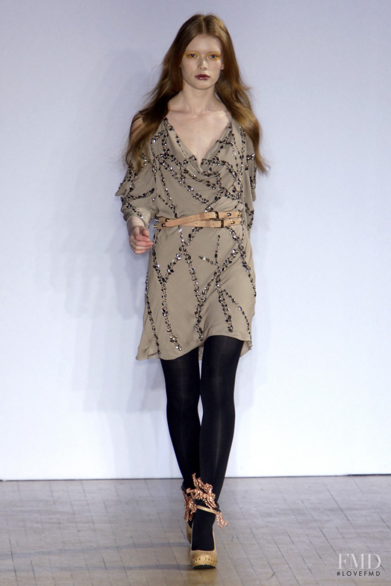 Julia Hafstrom featured in  the Felder Felder fashion show for Autumn/Winter 2010