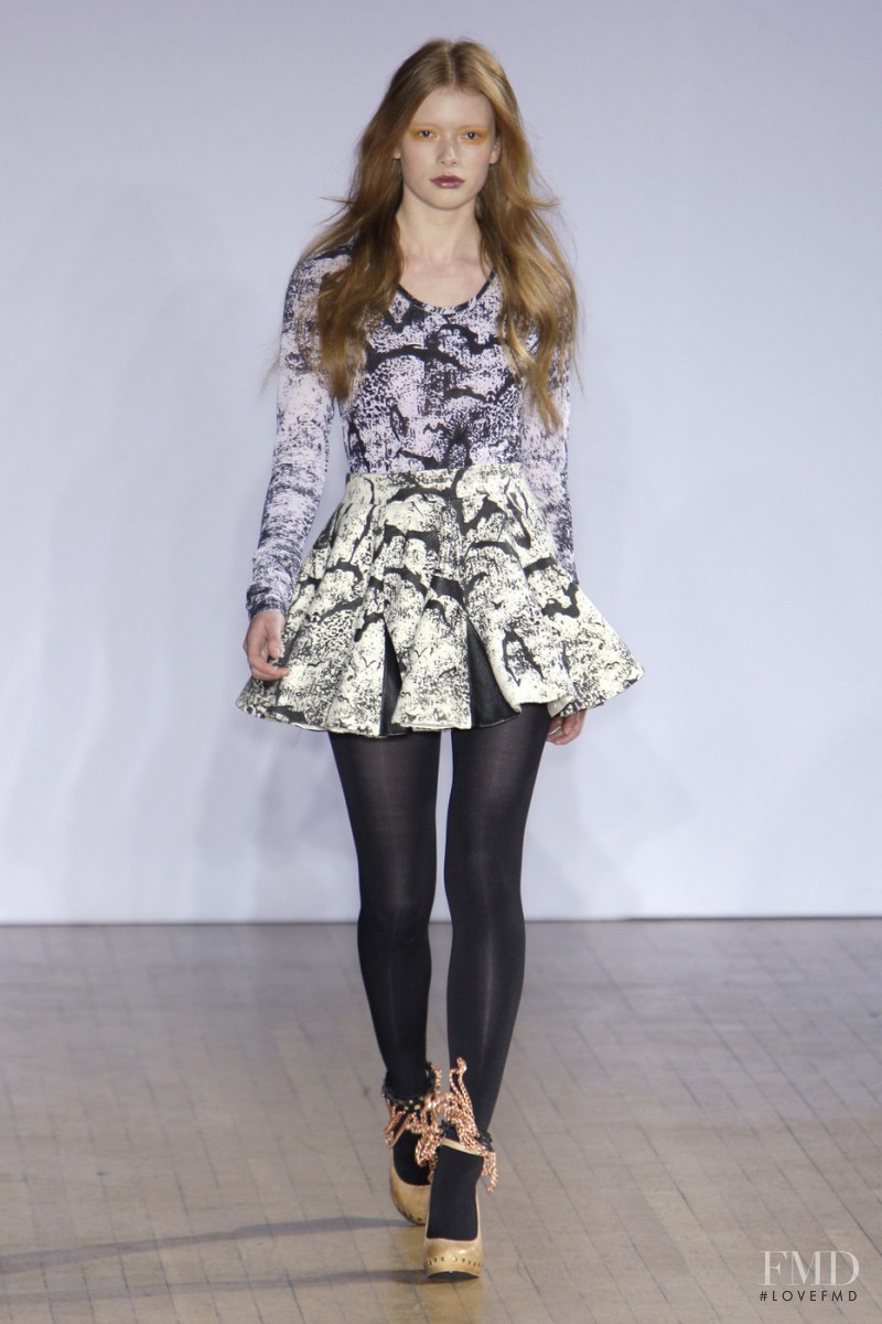 Julia Hafstrom featured in  the Felder Felder fashion show for Autumn/Winter 2010