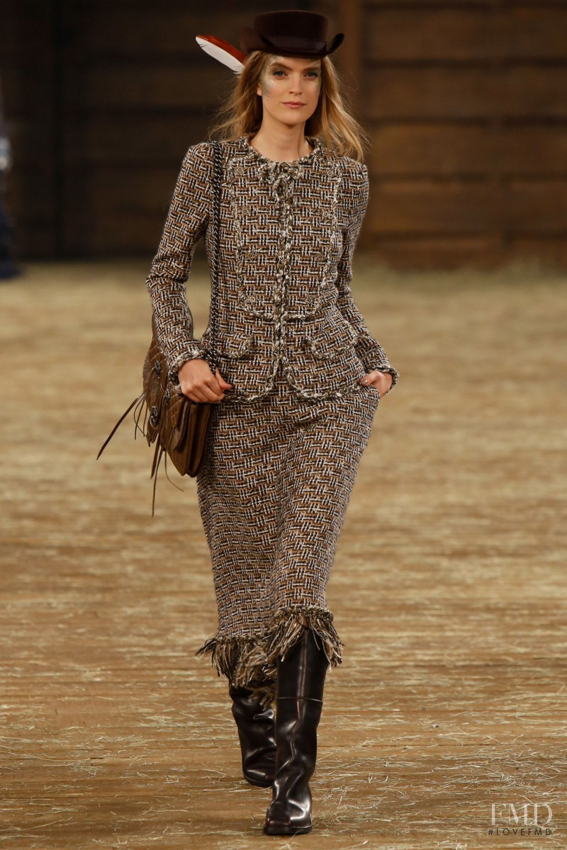 Mirte Maas featured in  the Chanel fashion show for Pre-Fall 2014