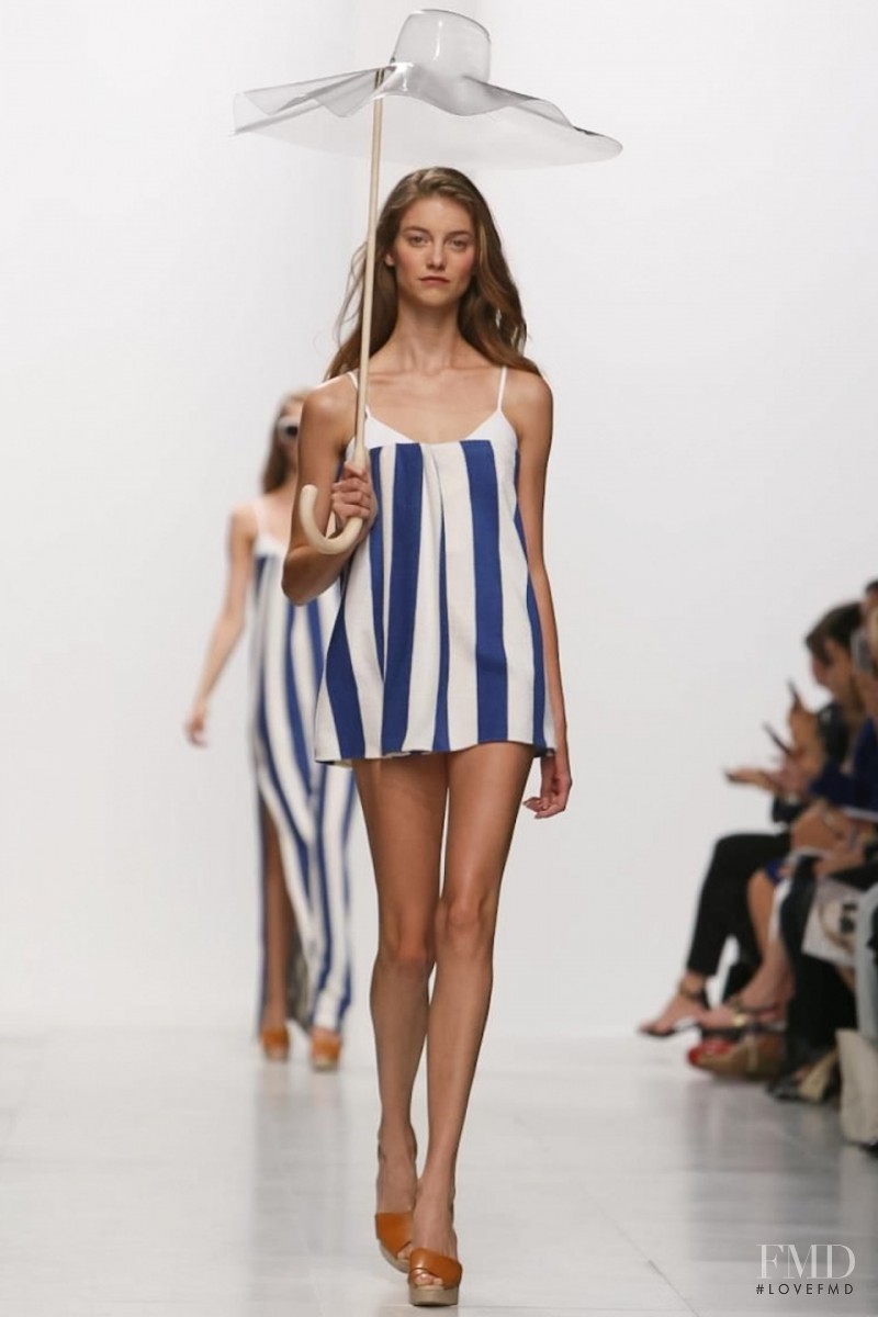 Hussein Chalayan fashion show for Spring/Summer 2014