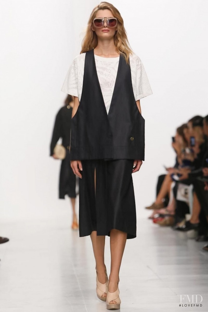 Ava Smith featured in  the Hussein Chalayan fashion show for Spring/Summer 2014