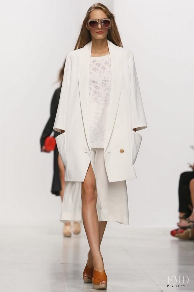 Vera Vavrova featured in  the Hussein Chalayan fashion show for Spring/Summer 2014