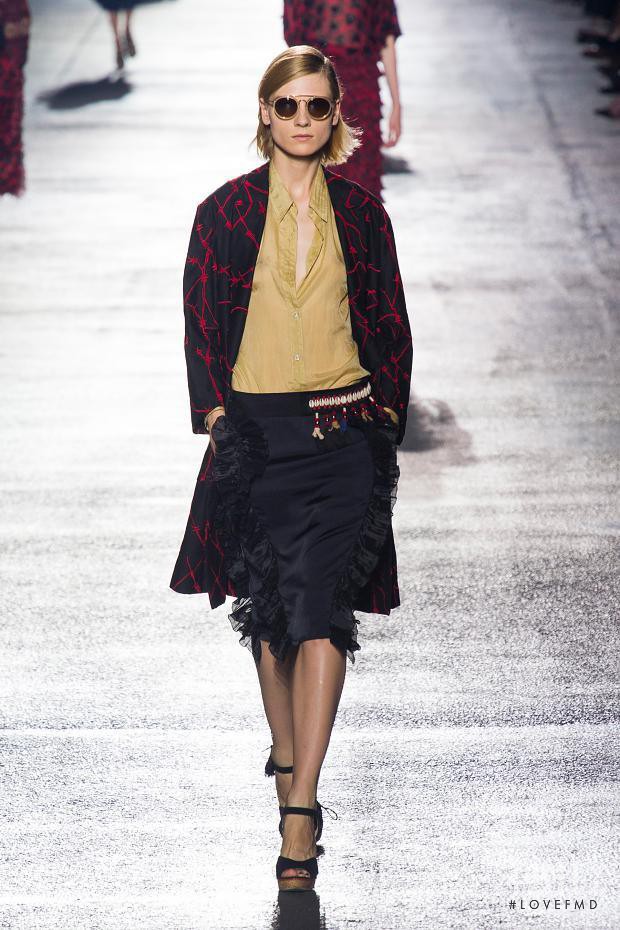 Maria Loks featured in  the Dries van Noten fashion show for Spring/Summer 2014