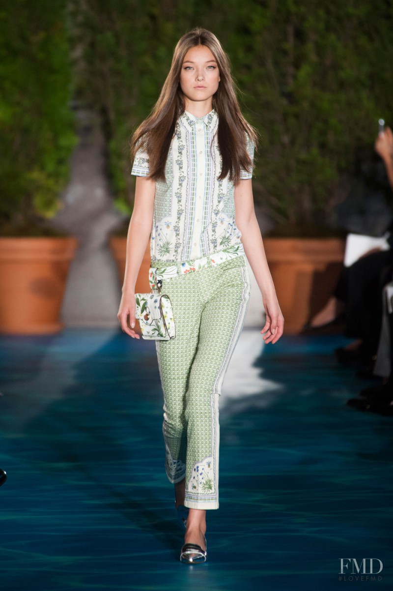 Tory Burch fashion show for Spring/Summer 2014