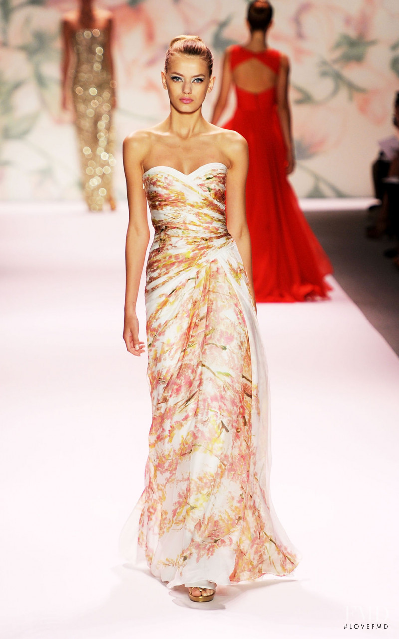 Bregje Heinen featured in  the Monique Lhuillier fashion show for Spring/Summer 2011