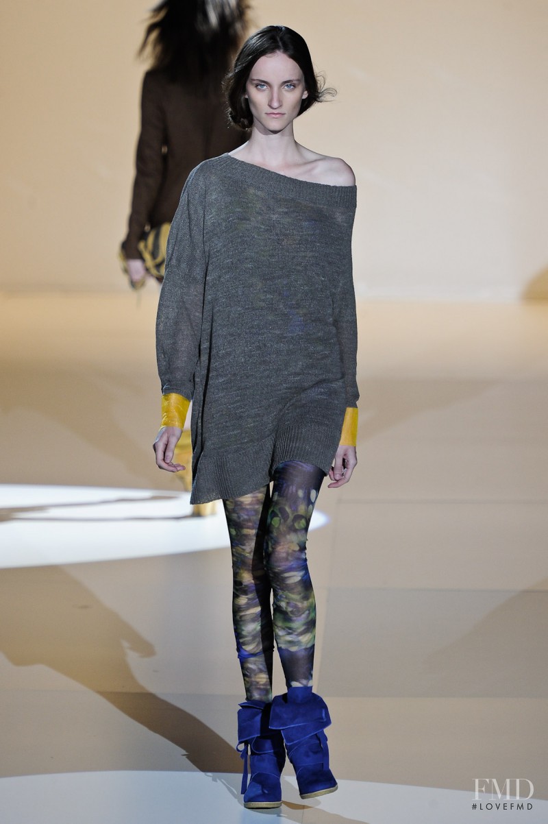 Marina Heiden featured in  the Cantï¿½o fashion show for Autumn/Winter 2012