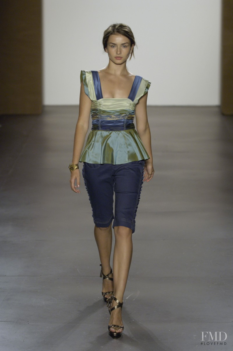 Andreea Diaconu featured in  the Verrier fashion show for Spring/Summer 2007