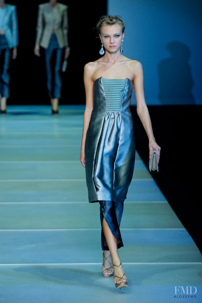 Nataliya Belyakova featured in  the Giorgio Armani fashion show for Spring/Summer 2012